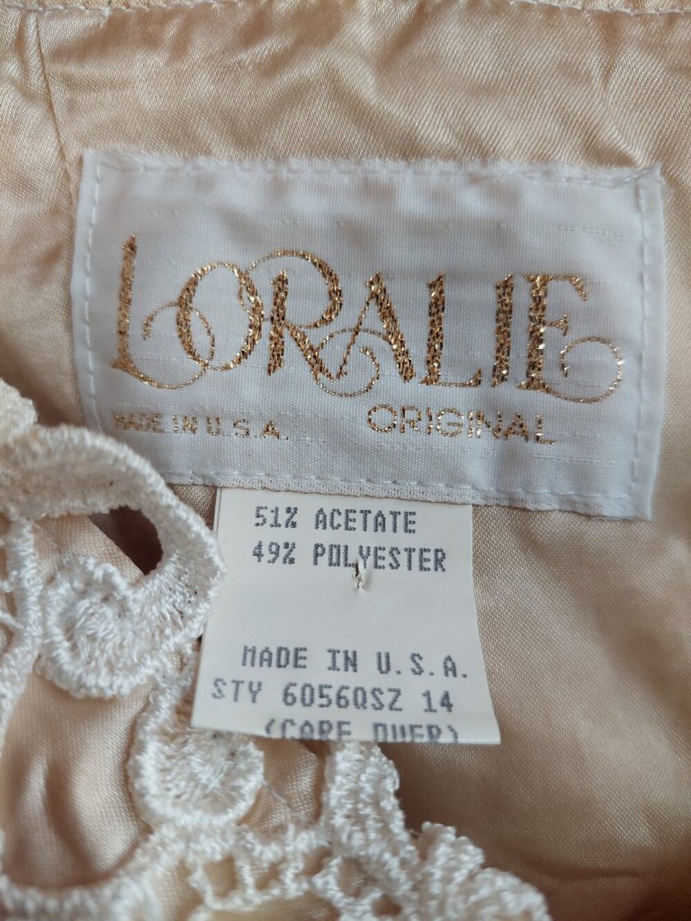 Loralie Originals, Vintage 2 piece lace skirt and top set, Ivory color, size 14 - Picture 4 of 9